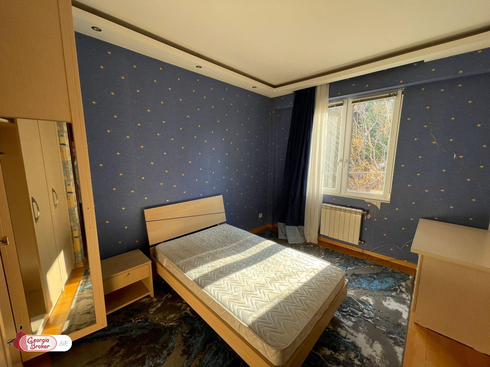 nearly repaired 3-room apartment for sale